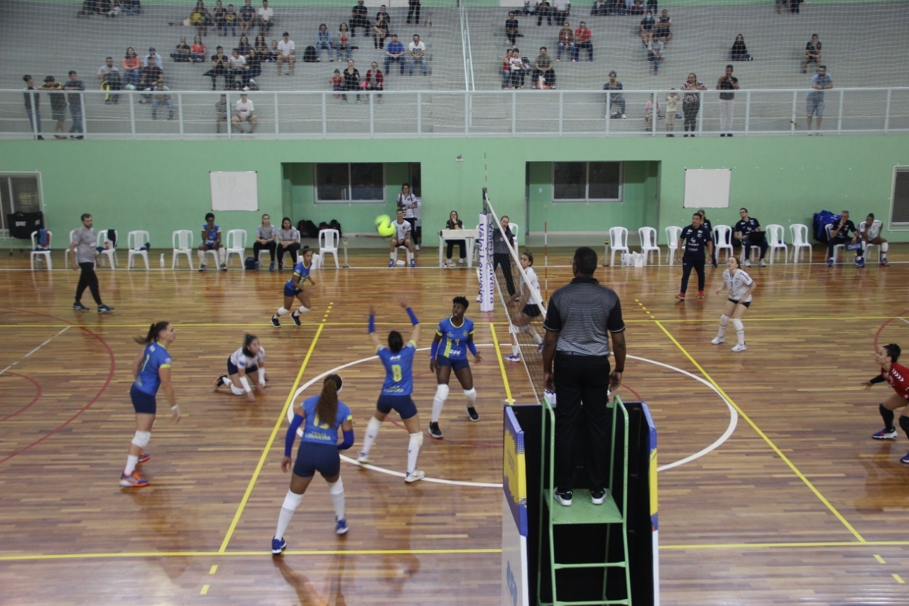 VAMOS TORCER- Louveira estreia no Paulista de vôlei feminino nesta