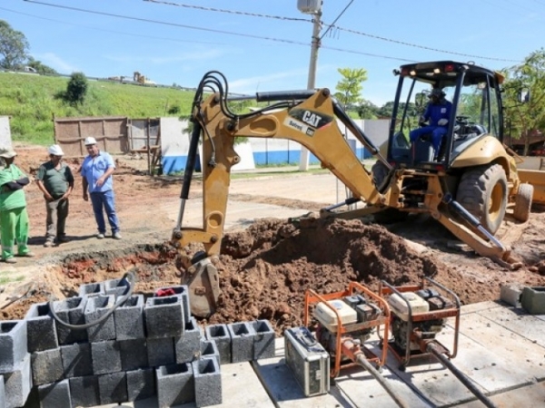 SAE interrupção da água dia 9- 04.jpg
