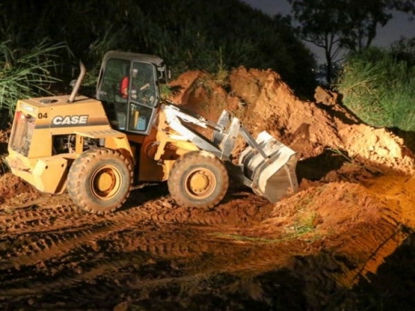 REDE PLUVIAL JD AMAZONAS 06.jpg