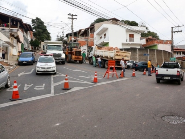 REDE PLUVIAL JD AMAZONAS 09.jpg