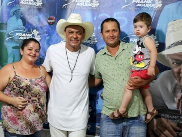 SHOW DO FRANK AGUIAR 02.jpg