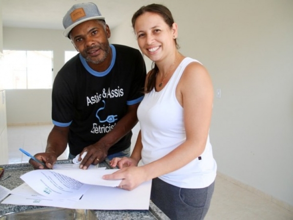 Prefeitura entrega chave à mais uma família no Mirante Santo Antônio  04.jpg
