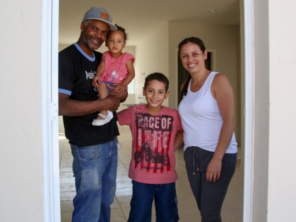 Prefeitura entrega chave à mais uma família no Mirante Santo Antônio  01.jpg