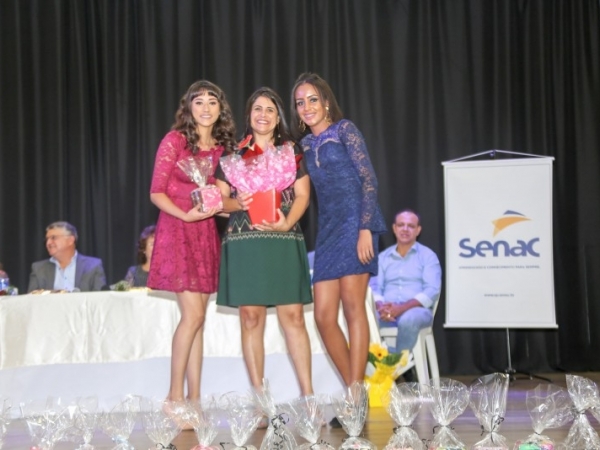 SENAC e Prefeitura forma 60 alunos no PET 17.jpg