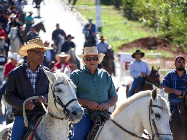 DESFILE DE CAVALEIROS 09.jpg