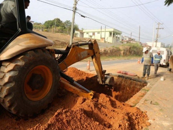 Obras na Ricieri Chiqueto 12.JPG