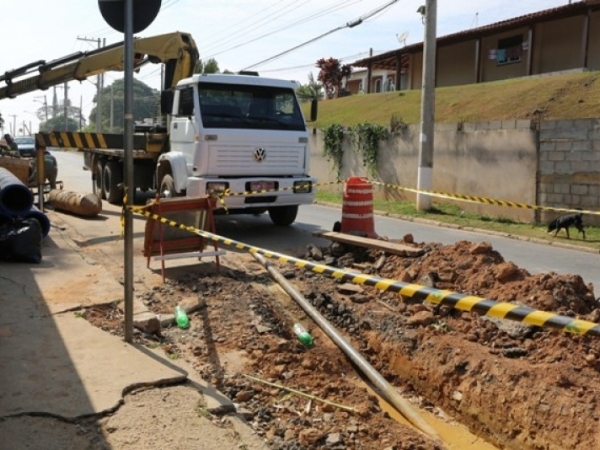 Obras na Ricieri Chiqueto 6.JPG