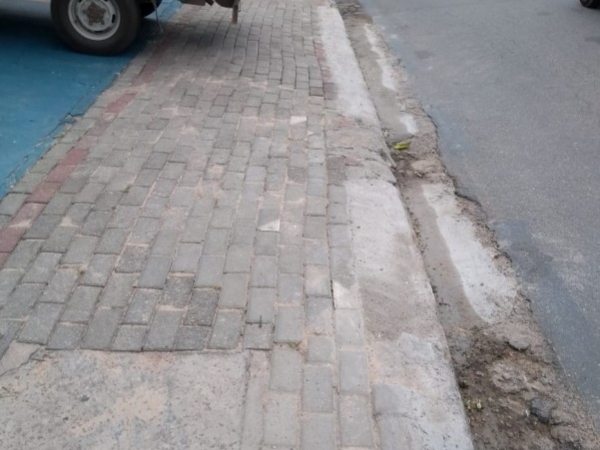 Manutenção calçada Av. José Niero (depois)