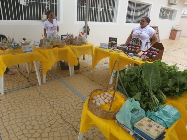 Feira Solidária na Assistência Social008.JPG