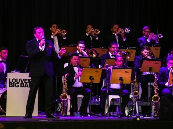 Salão de eventos da Cultura recebeu os grandes sucessos de Frank Sinatra 018.jpg