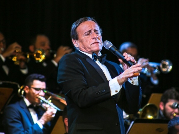 Salão de eventos da Cultura recebeu os grandes sucessos de Frank Sinatra 017.jpg