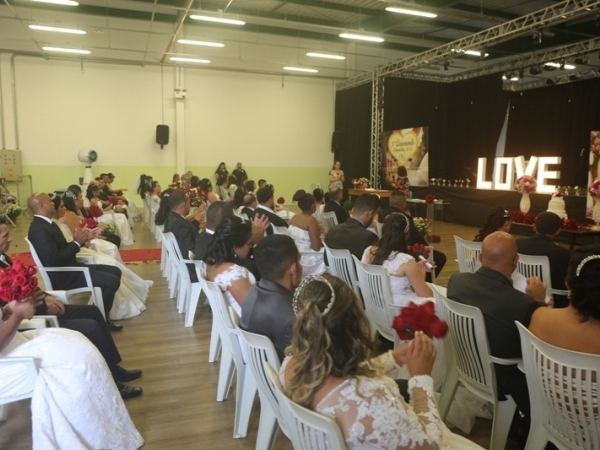 Salão de eventos da Cultura celebra Casamento Comunitário para 30 casais11.JPG