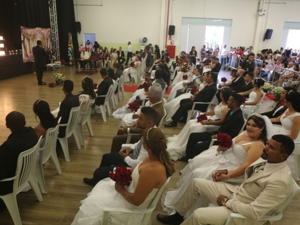 Salão de eventos da Cultura celebra Casamento Comunitário para 30 casais0910.JPG