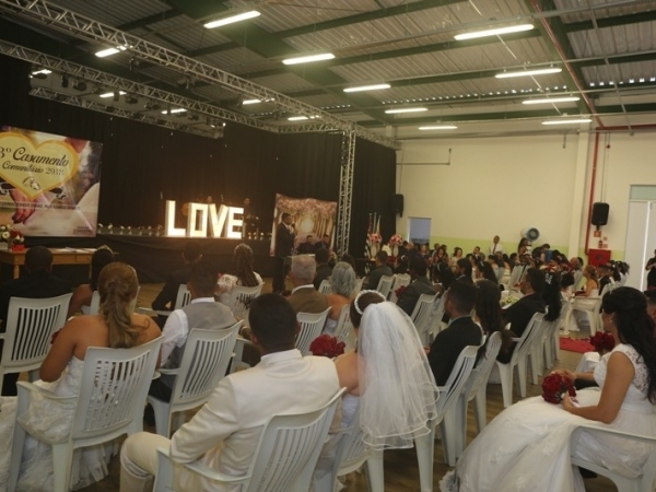 Salão de eventos da Cultura celebra Casamento Comunitário para 30 casais09.JPG