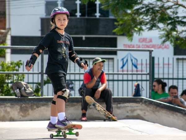 1.º Festival Solidário de Skate de Louveira arrecada 70kg de alimentos09.jpg