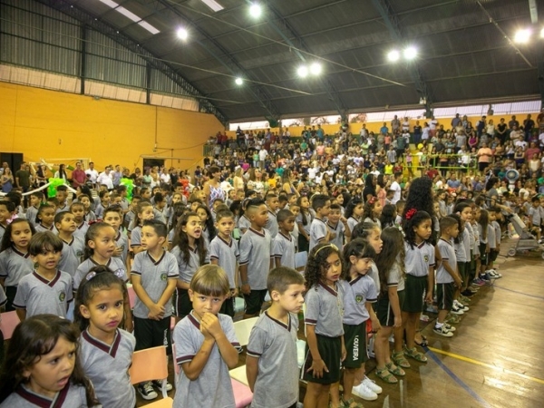 Educação Infantil forma 695 alunos louveirenses024.jpg