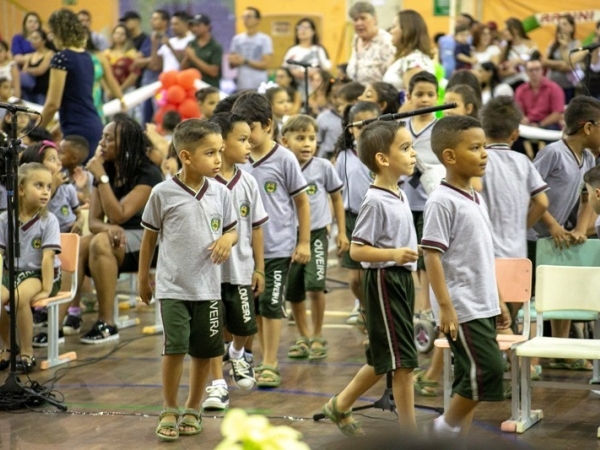 Educação Infantil forma 695 alunos louveirenses031.jpg