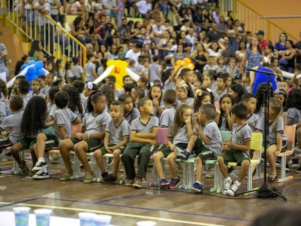 Educação Infantil forma 695 alunos louveirenses032.jpg