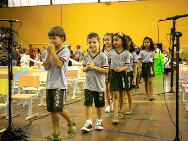 Educação Infantil forma 695 alunos louveirenses034.jpg