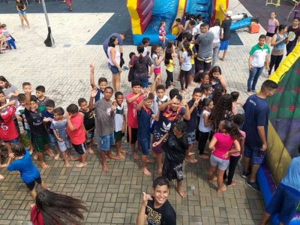 Celebração e festa marcam encerramento das escolinhas de esporte14.jpg