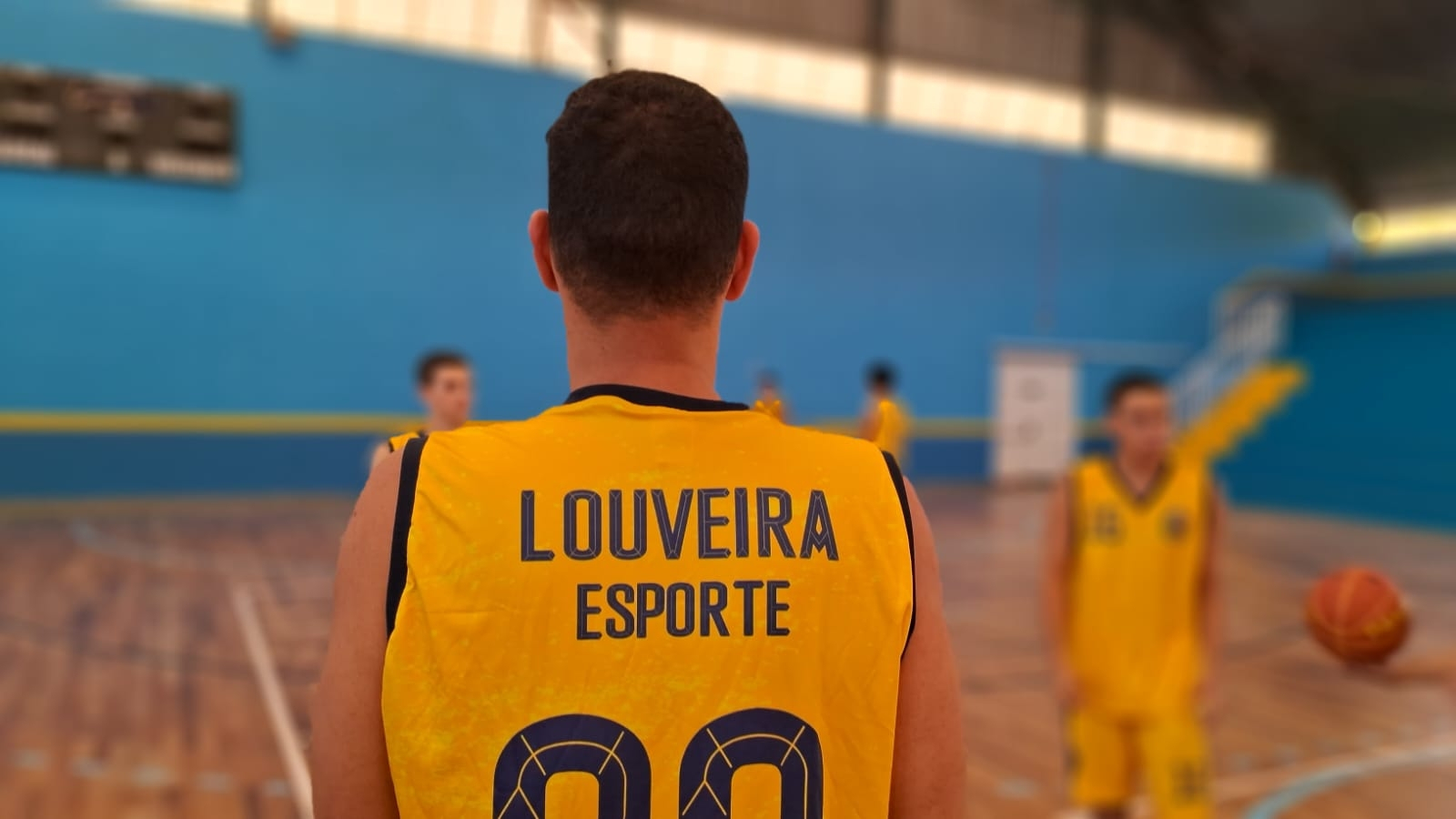 Prefeitura Incentiva Prática Esportiva de Moradores com Jogos
