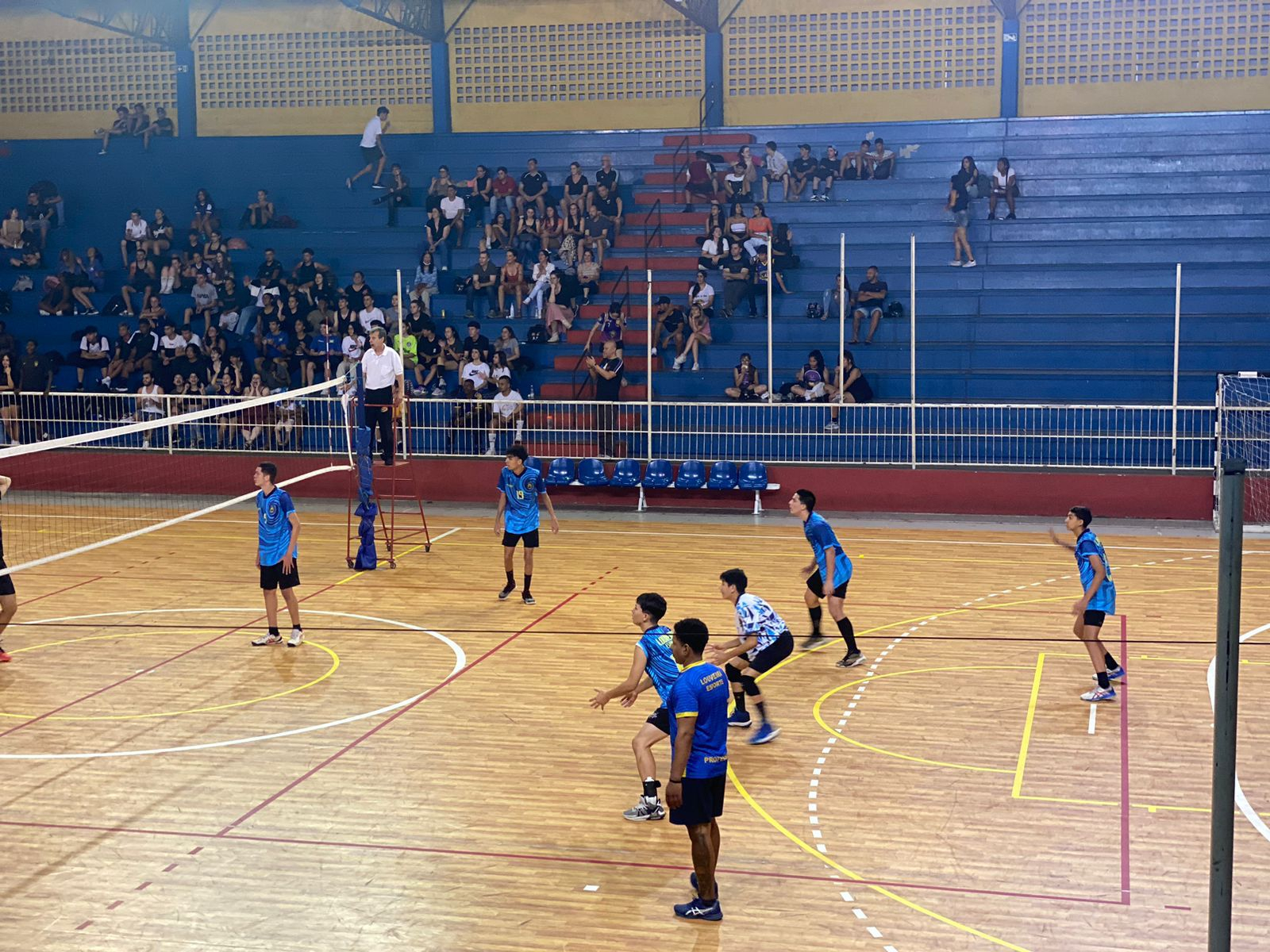 Equipe de Voleibol Feminino Sub-17 de Bragança Paulista participa de mais  uma etapa da IV Copa Vinhedo de Voleibol 2023 - Prefeitura de Bragança  Paulista